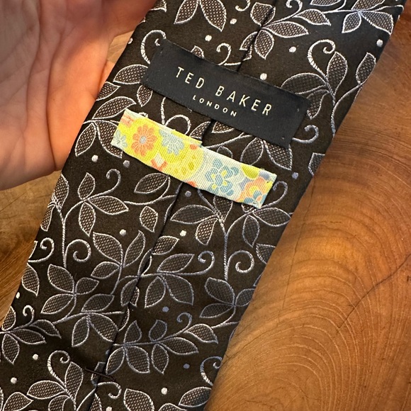 Ted Baker London Silk Ties Bundle - Picture 3 of 7